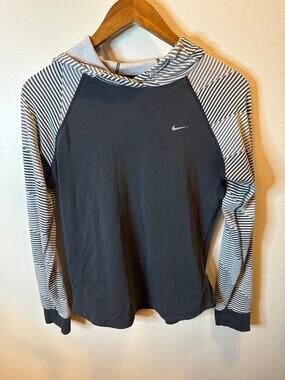 Nike Women’s Black Gray Striped Dri-FIT Hooded Running Top Medium